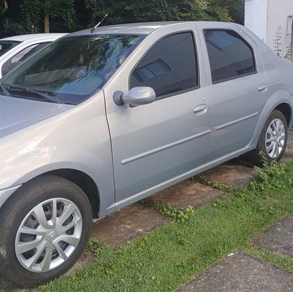 RENAULT LOGAN 1.6 PRIVILÈGE 8V FLEX 4P MANUAL RENAULT LOGAN 1.6 PRIVILÈGE 8V FLEX 4P MANUAL